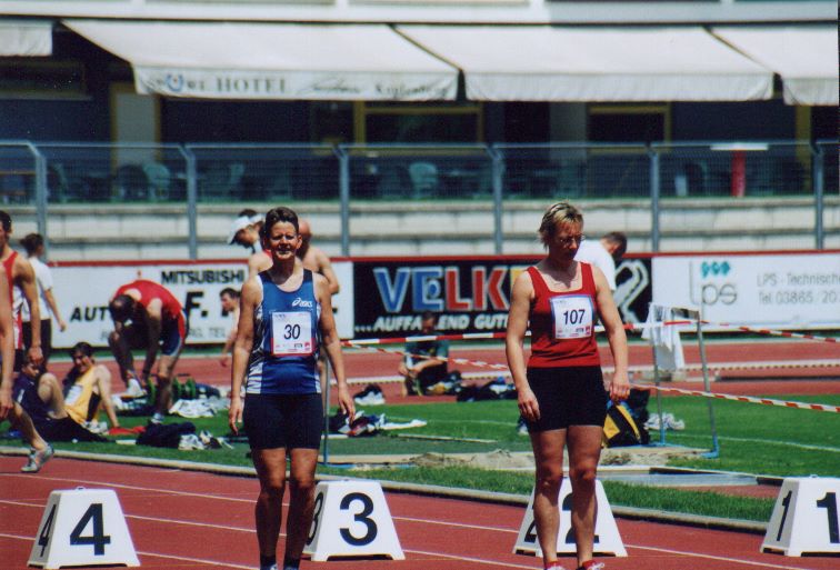 2003/60/b05.jpg