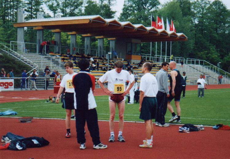2004/400/E01.jpg