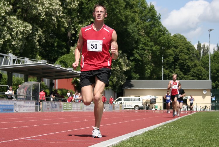 2009/215000mM/14K10185.jpg