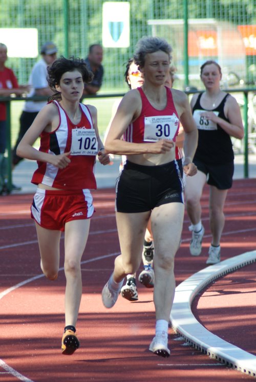 2009/241000mF/12W3295.jpg